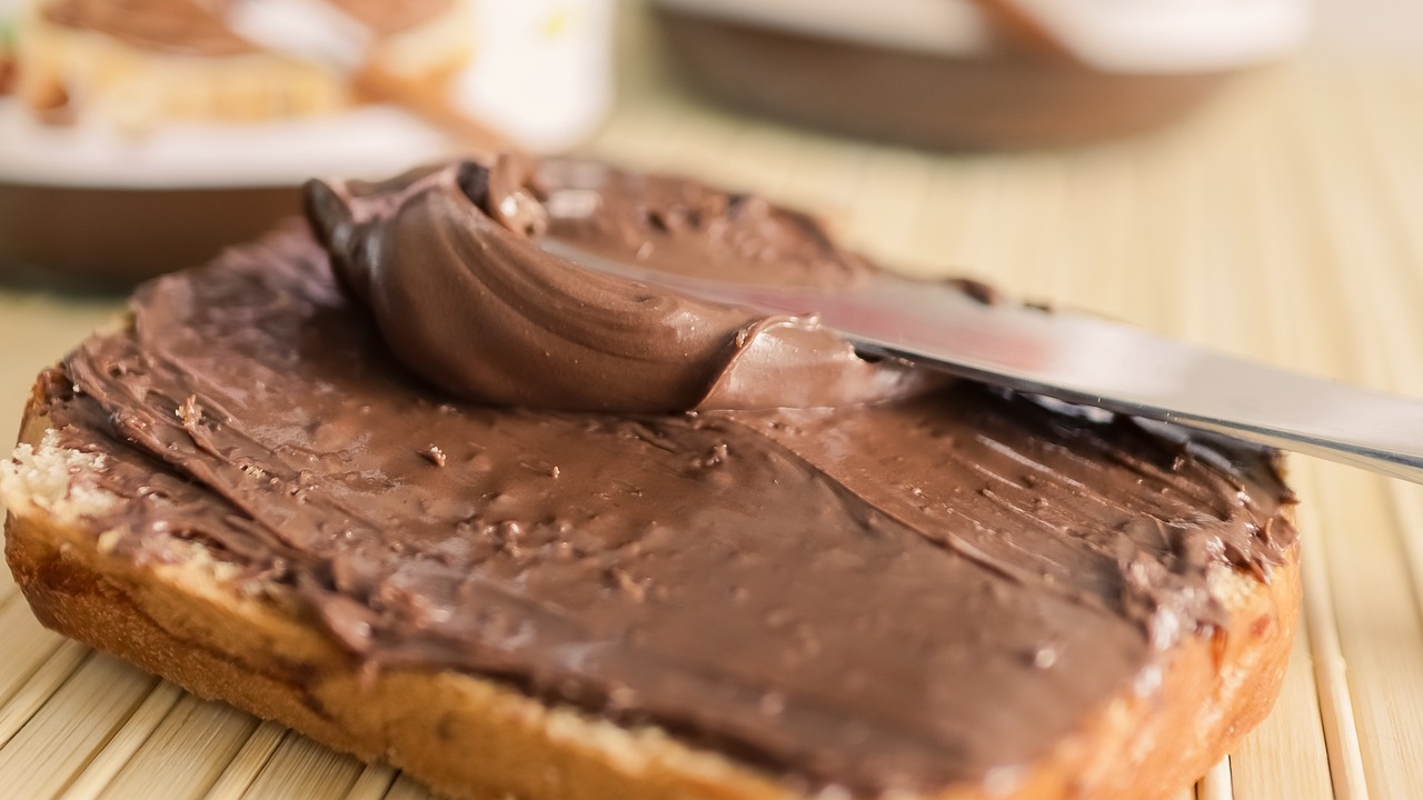 Masło czekoladowe — zastosowanie i właściwości odżywcze